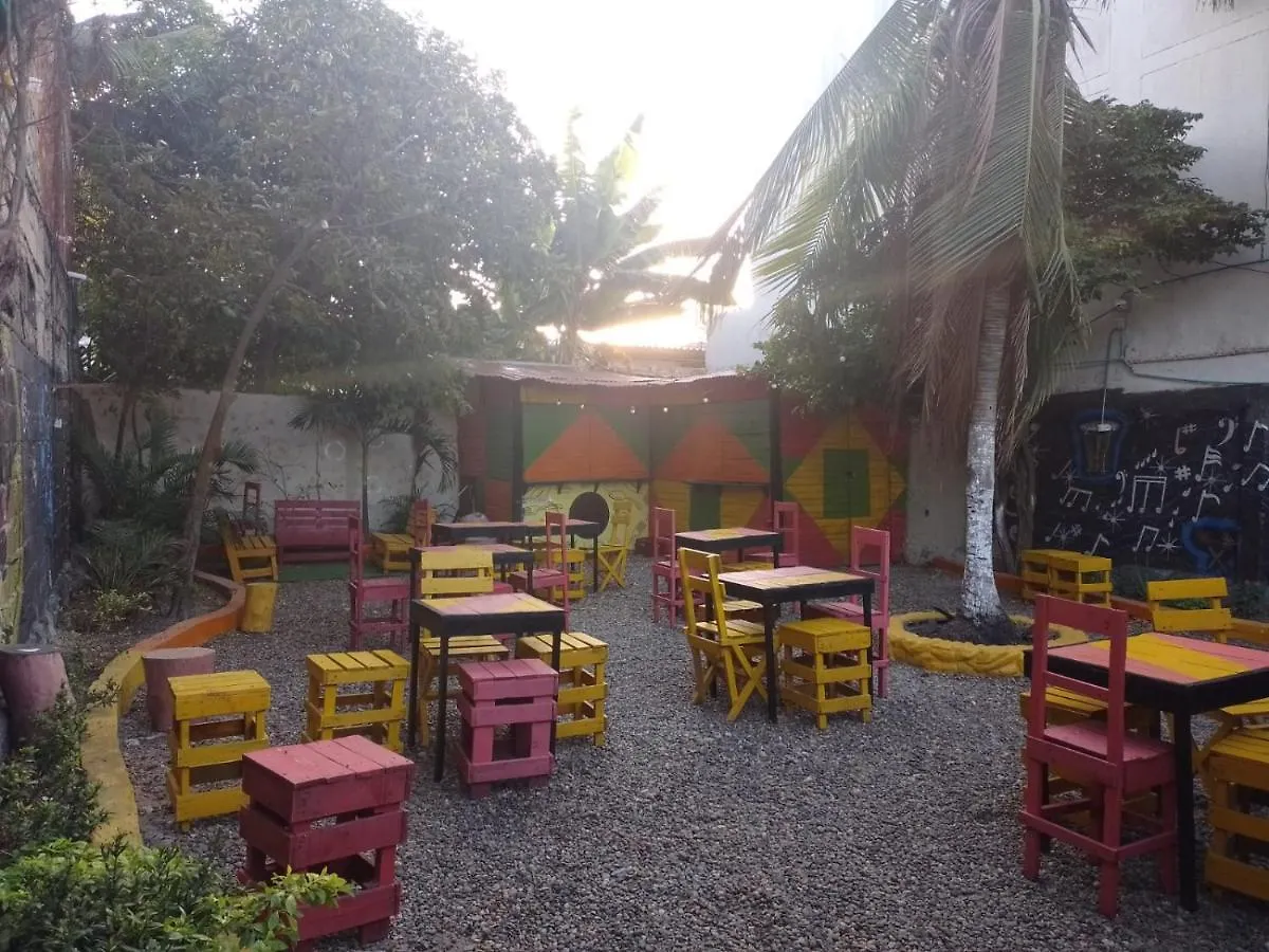 Guest house Apartamento Economico Familiar Hotel Cartagena